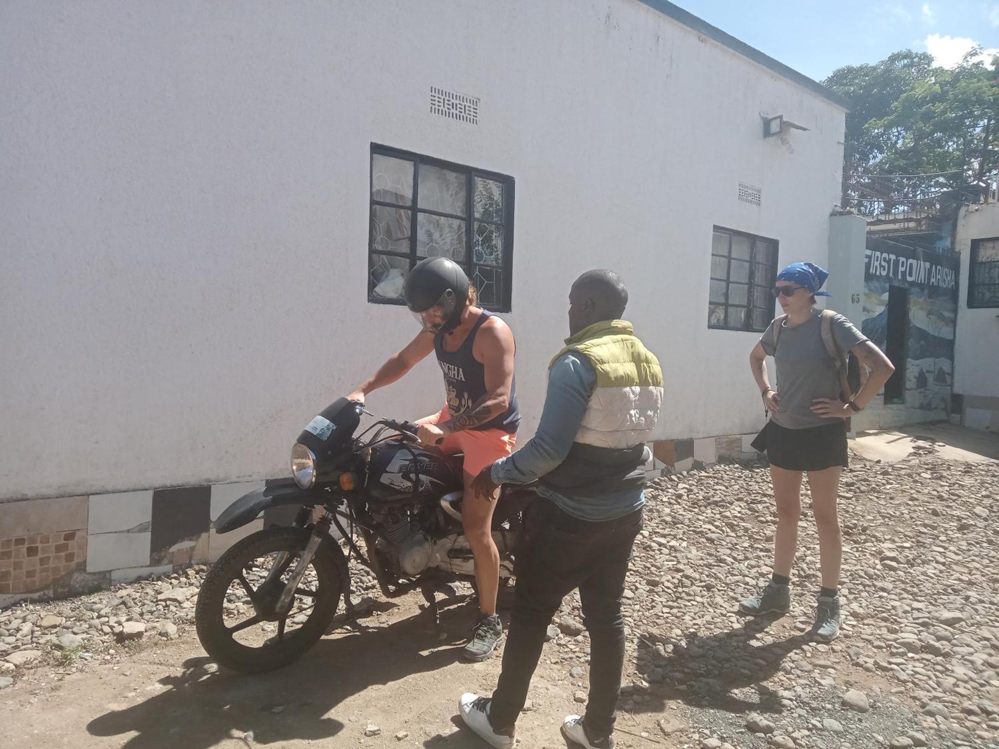 First Point Arusha Hostel Buitenkant foto